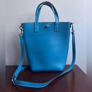 M0851 Canadian Made Blue Leather Turnlock Crossbody Purse.